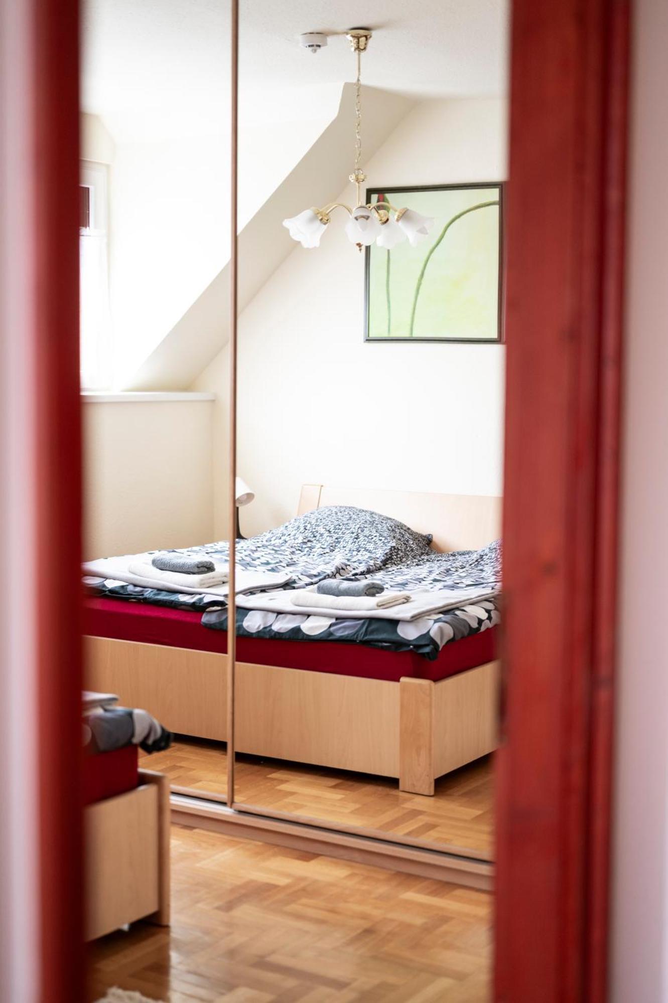 St. Michael Apartman บูดาเปสต์ ภายนอก รูปภาพ
